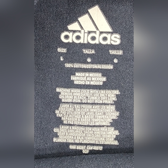 NWT VINTAGE Adidas Stripes Men's T-Shirt Size Larhe Navy Blue/ Light Blue - Picture 10 of 10